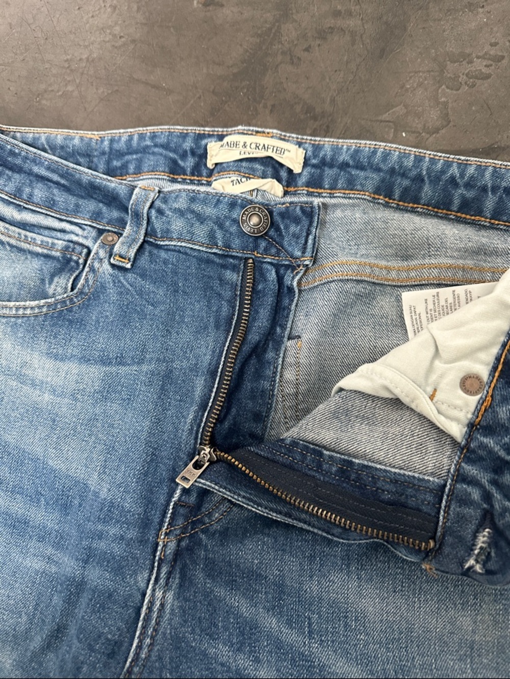 Levis Made and Craft Premium Men's Light Blue Washed Jeans - Classic straight 34 - Picture 4 of 4